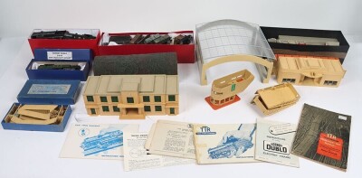 Collection of Hornby Dublo, - 5