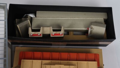 Collection of Hornby Dublo, - 9