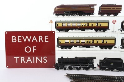 Five Hornby 00 Gauge Pullman Coaches, - 2