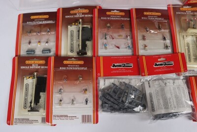 Hornby Railways 00 gauge boxed trackside accessories, - 3
