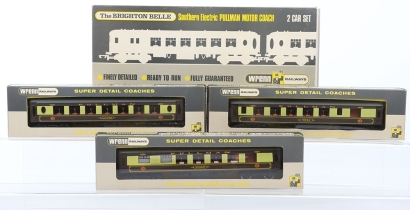 Wrenn 00 gauge W3006/7 Brighton Belle two car set