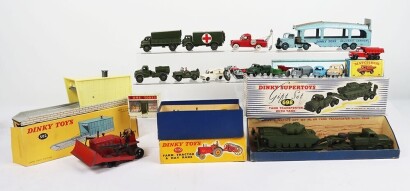 Dinky Gift set 698 Tank Transporter with Tank,