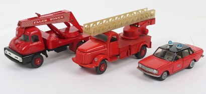 Tekno Volvo 144 Fire Chief Car