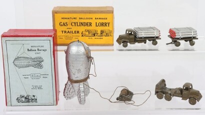 Britains boxed 1855 miniature Balloon Barrage unit and 1879 Gas Cylinder Lorry, 1940-46,