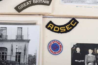 WW2 1945 American Medal for Freedom, Paperwork and Photograph Albums Awarded to a British Citizen for Service with the US Forces in 1945 - 3