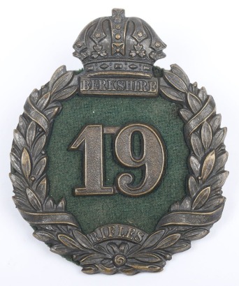 Scarce Victorian Berkshire Rifle Volunteers Glengarry Badge 1873-81