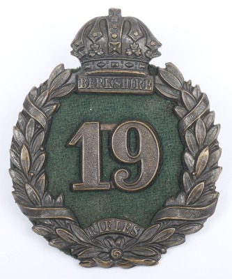 Scarce Victorian Berkshire Rifle Volunteers Glengarry Badge 1873-81