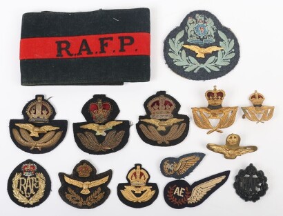 Grouping of Royal Air Force King's & Queen's Crown Cap Badges in Cloth & Metal.