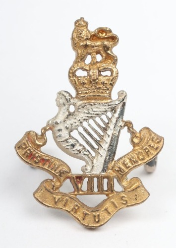 Scarce EIIR 8th Kings Royal Irish Hussars Officers Beret / Cap Badge