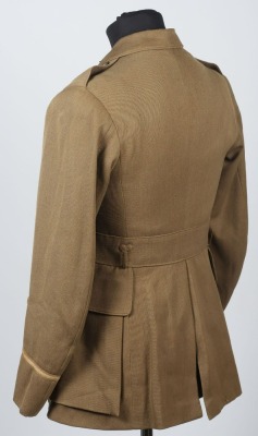 WW1, Great War British Officers Cuff Rank Service Dress Tunic, Royal Warwickshire Regiment. - 9