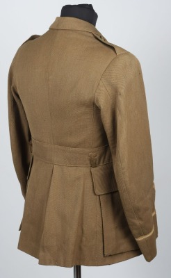 WW1, Great War British Officers Cuff Rank Service Dress Tunic, Royal Warwickshire Regiment. - 10