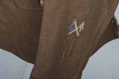 British 1922 Pattern Service Dress Tunic, Hampshire Regiment. - 6