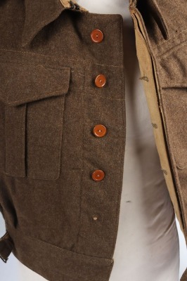 WW2 British Battle Dress Blouse, Royal Norfolk Regiment. - 11