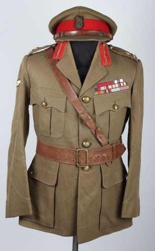 WW2 British Service Dress Tunic and Cap, Major General Arundell Rea Leakey, CB, DSO, MC & Bar. Royal Tank Regiment.
