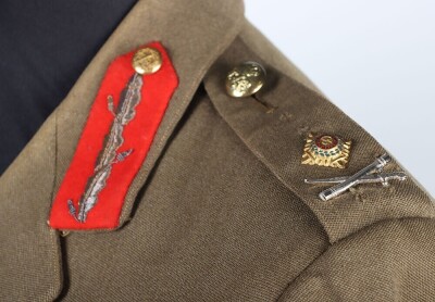 WW2 British Service Dress Tunic and Cap, Major General Arundell Rea Leakey, CB, DSO, MC & Bar. Royal Tank Regiment. - 6