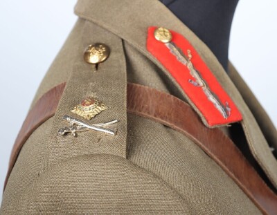 WW2 British Service Dress Tunic and Cap, Major General Arundell Rea Leakey, CB, DSO, MC & Bar. Royal Tank Regiment. - 12