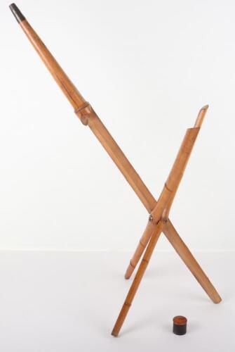 A novelty early 20th century &lsquo;gadget&rsquo; cane