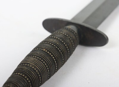 WW2 British Fairbairn Sykes (F.S) 2nd Pattern Ring and Beaded Commando Knife - 5