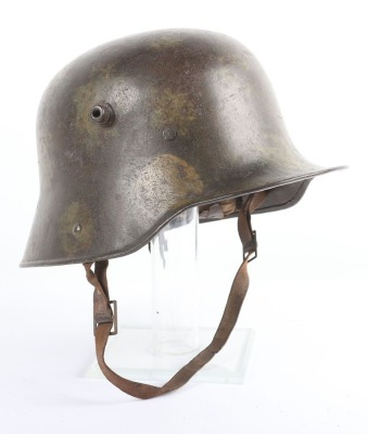WW1 Imperial German M16 'Splotch' Camouflaged steel combat helmet - 3