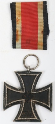 WW2 1939 Iron Cross 2nd class Round 3" by Deschler & Sohn - 2