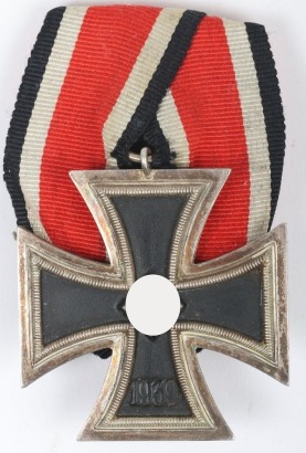 1939 Iron Cross 2nd class by Arbeitsgemeinschaft der Hanauer Plakettenhersteller, Hanau