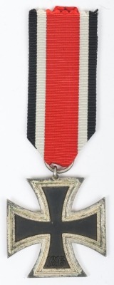1939 Iron Cross 2nd Class by W&auml;chtler & Lange, Mittweida - 4