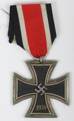 1939 Iron Cross 2nd Class by Arbeitsgemeinschaft der Hanauer Plakettenhersteller, Hanau - 2