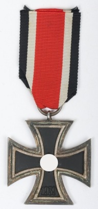 1939 Iron Cross 2nd Class by C.E. Juncker, Berlin