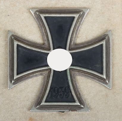 1939 Cased Iron Cross 1st Class by Wilhelm Deumer, Ludenscheid