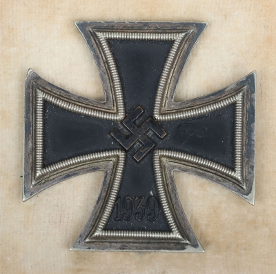 1939 Cased Iron Cross 1st Class by Wilhelm Deumer, Ludenscheid - 2