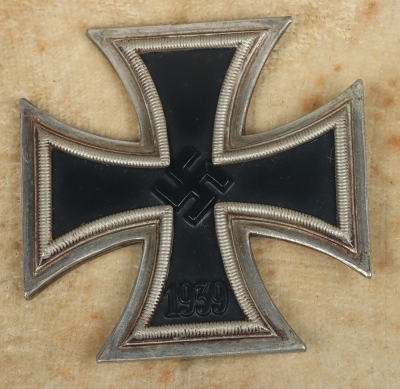 1939 Cased Iron Cross 1st Class by C.E. Juncker, Berlin - 2