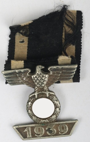1939 Bar to the Iron Cross 2nd Class by Ziemer & Sohne, Oberstein.
