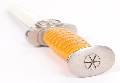 Third Reich Red Cross / Social Welfare Officers Dress Dagger - 9