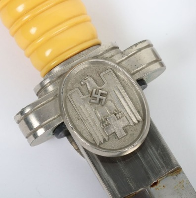 Third Reich Red Cross / Social Welfare Officers Dress Dagger - 2