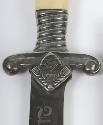 Third Reich RAD (Reichsarbeitsdienst) Labour Service Officers Dress Dagger by Carl Eickhorn, Solingen, fine example with two piece white celluloid grips with screw to the rear. Beautiful dark patina to the eagle head pommel, cross guard with RAD insignia - 4