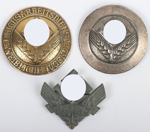 WW2 German RAD Womens Neck Badges