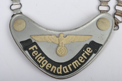 Third Reich Field Police 'Feldgendarmerie' Gorget. - 3