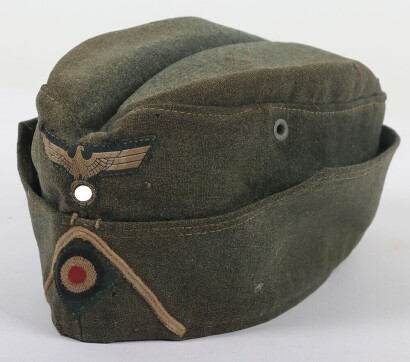 WW2 German Army (Heer) Enlisted Overseas Side Cap.