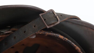 WW2 German Army (Heer) M-40 Single Decal Steel Combat Helmet - 9