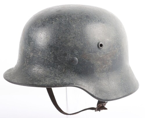 WW2 German M40 Luftwaffe Steel Helmet.
