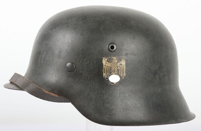 WW2 German Army (Heer) M42 Single Decal Steel Helmet.