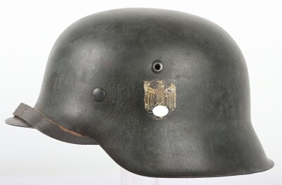WW2 German Army (Heer) M42 Single Decal Steel Helmet.