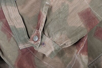 WW2 German Luftwaffe Fallschirmjager (Paratrooper) Jump Smock in Tan Water Camouflage, - 4