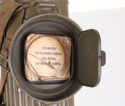 WW2 German Armed Forces Combat Gas Mask in Canister - 12