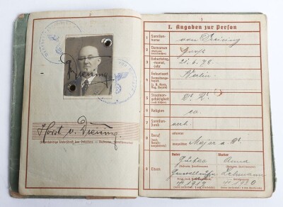 WW2 German Wehrpass to Oberstleutnant Horst von Dreising - 4