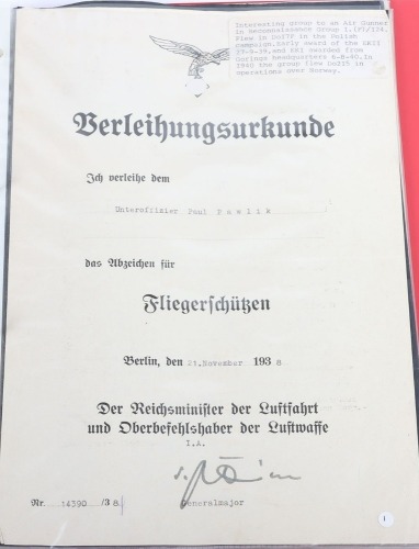 Luftwaffe Award Document Grouping to Uffz. P. Pawlik, Air Gunner of 1.(F)/124