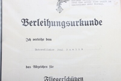 Luftwaffe Award Document Grouping to Uffz. P. Pawlik, Air Gunner of 1.(F)/124 - 3