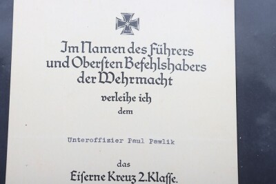 Luftwaffe Award Document Grouping to Uffz. P. Pawlik, Air Gunner of 1.(F)/124 - 10