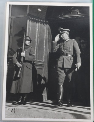 Interesting Grouping of Private Photographs from Generaloberst Frhr von Weichs Inspecting a Command Post and Hospital on the Eastern Front - 3