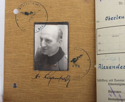 Soldbuch and Award Document Grouping to Oberleutnant Liesenfeld, Member of Geb. Jg. Btl. 201 - 5